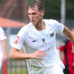 Binfield striker Callum Bunting. Photo: Neil Graham / ngsportsphotography.com