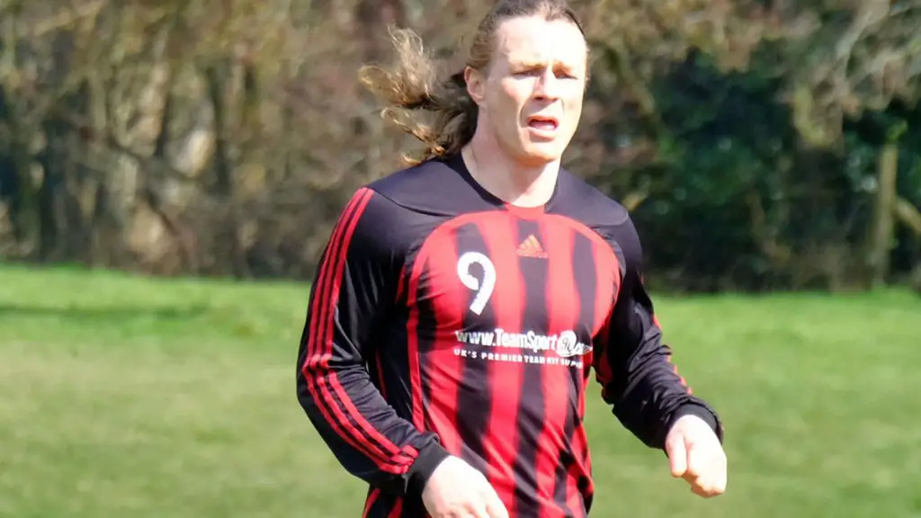 Gareth Ainsworth in action for Finchampstead Athletic on Sunday 20th March. Photo: Andrew Batt.