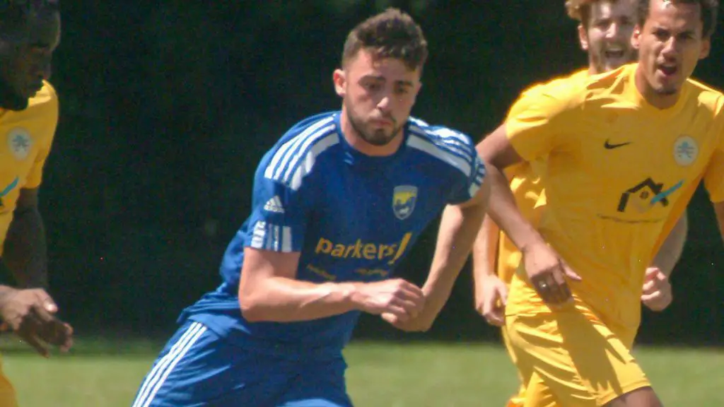 Joel Valentin in pre-season action for Reading City. Photo: Peter Toft.