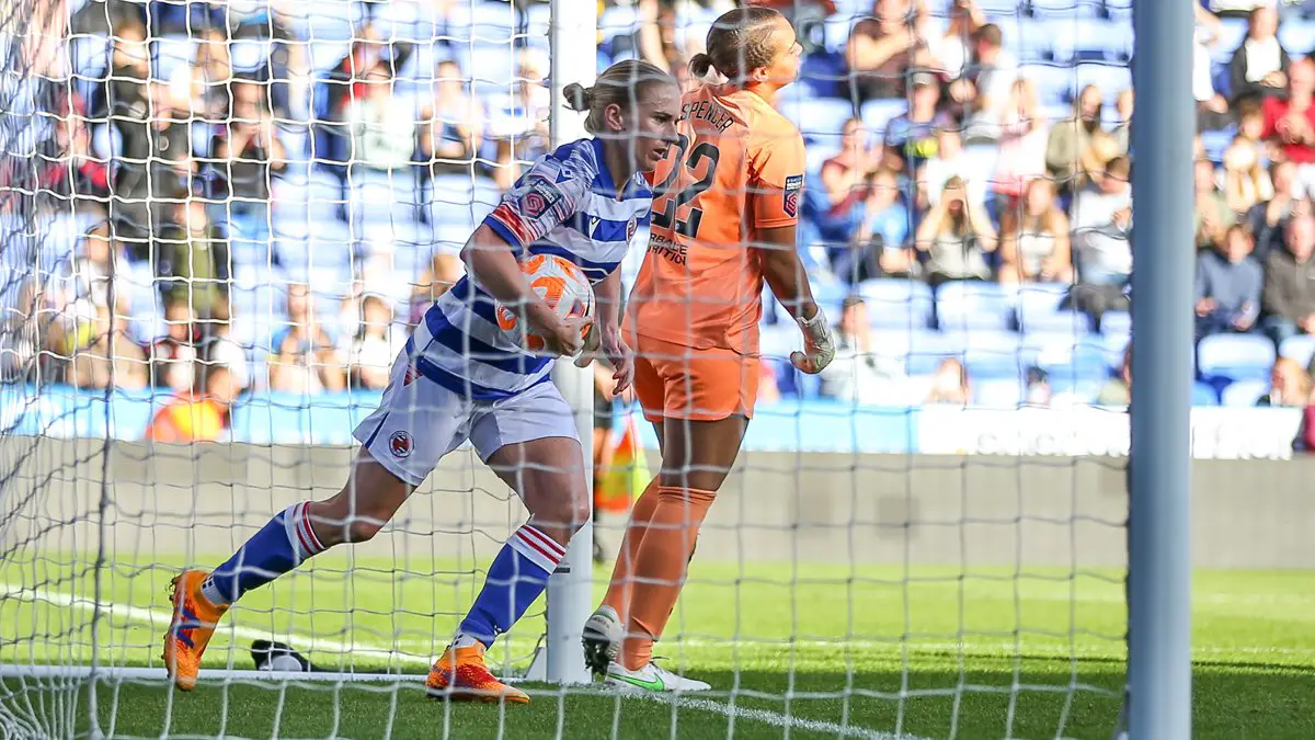 Natasha Dowie scores for Reading FC Women against Tottenham Hotspur. Photo: Neil Graham.