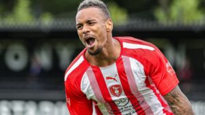 Jordan Esprit celebrates for Bracknell Town. Photo: John Leakey.