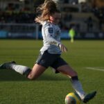 Madison Perry in action for Reading FC Women at Lewes. Photo: Neil Graham.