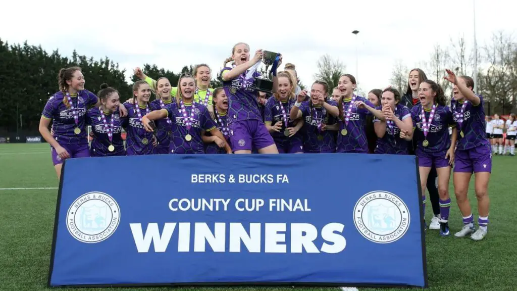 Reading FC Women under 21s lift the County Cup. Photo: Neil Graham.