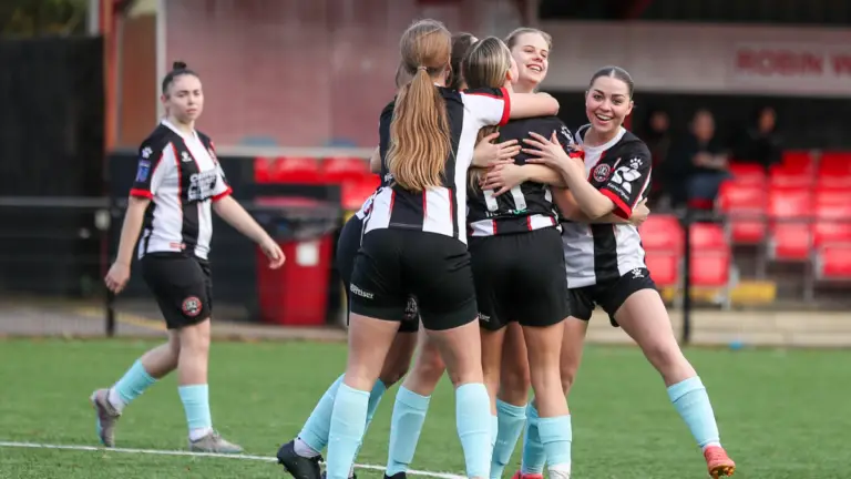 Maidenhead United Women celebrate. Photo: Darren Woolley.