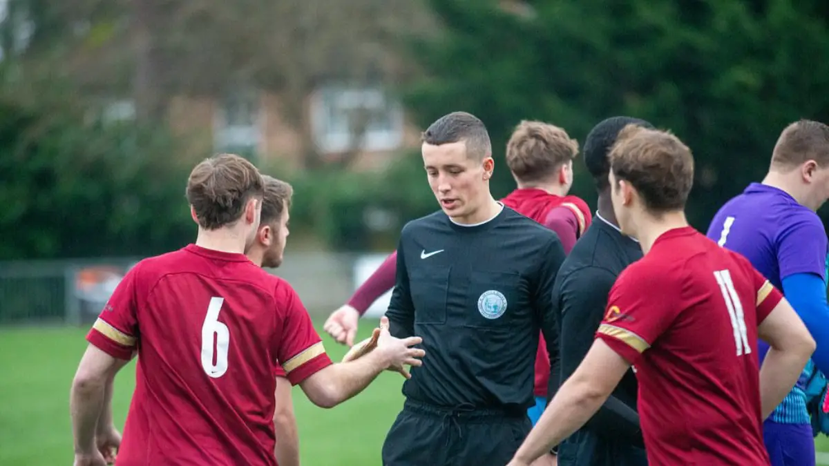 Referee Louie Chaisty. Photo: Charlee Bradbury.