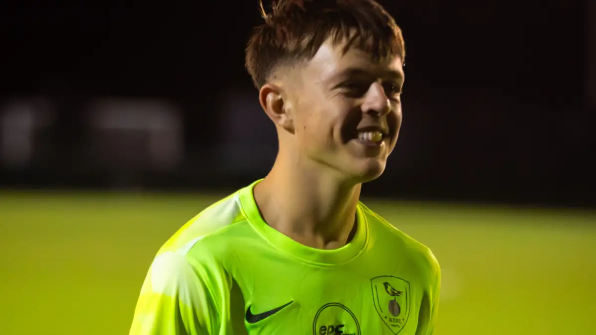 Bracknell Town under 18 goalkeeper Lyall Kennedy. Photo: Charlee Bradbury.