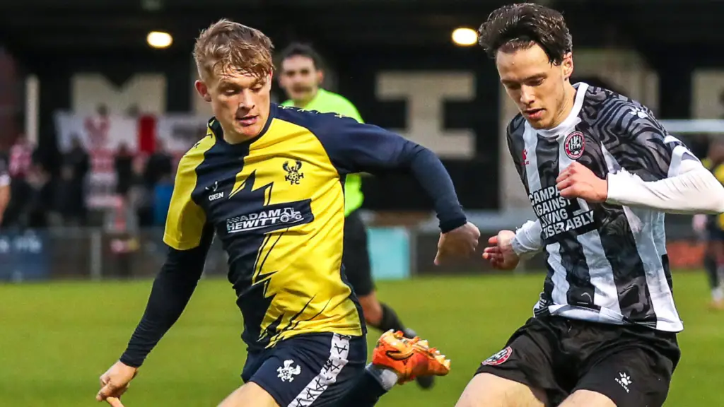 Action from Maidenhead United vs Kidderminster Harriers. Photo: Darren Woolley.