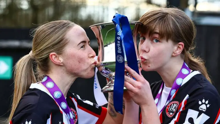 Simone O'Brien and Izzy Stockton (Darren Woolley)