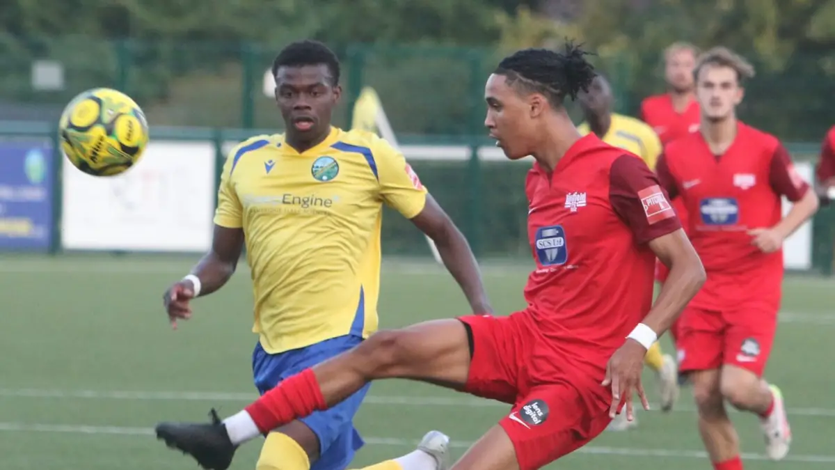Action from Ascot United vs Binfield. Photo: Daisy Spiers.