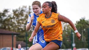 Megan Duffy in action for Slough Town Ladies in the FA Cup. Photo: Sinead Thompson.