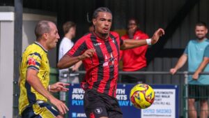 Bracknell Town's Ruben Bartlett-Antwi. Photo: John Leakey.