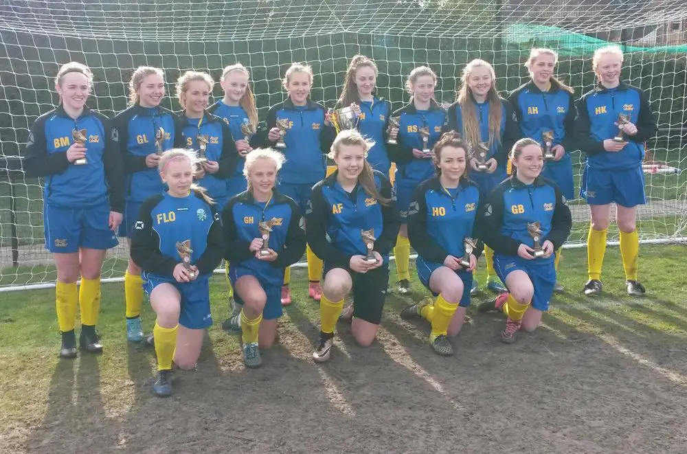 Ascot United girls under 16s