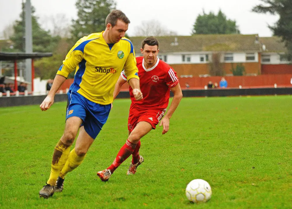 Ascot United's Joe Yeates at Larges Lane against Bracknell Town. Photo: Mark Pugh.