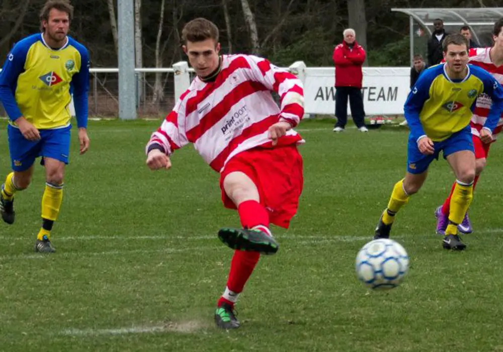 Ben Harris scoring against his new club Ascot United for Bracknell Town. Photo: Rob Mack.