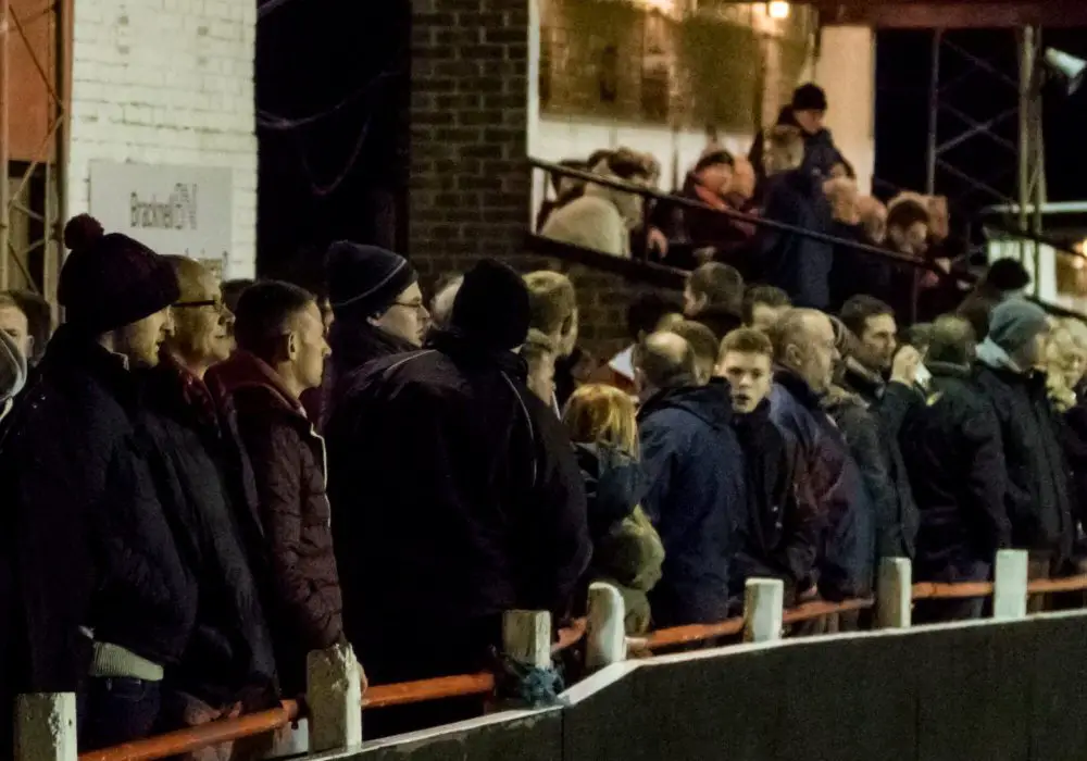 Crowd watching at Larges Lane, Bracknell. Photo: Neil Graham.