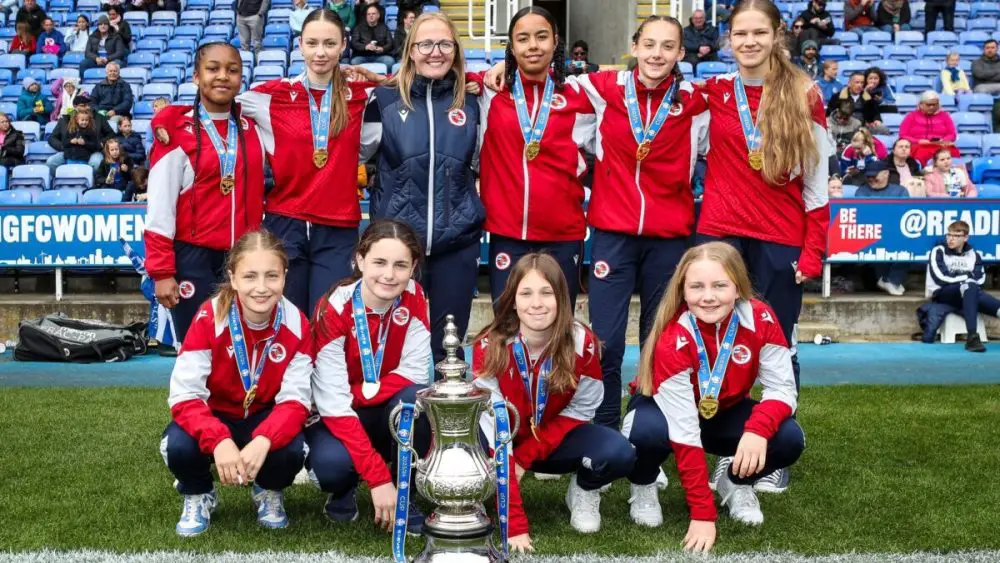 Emma Hopkins and Reading U14's JPL Warriors Cup