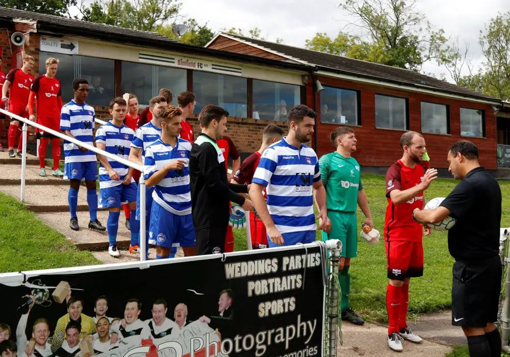 Oxford City Nomads line up at Binfield. Photo: Ade Hone.
