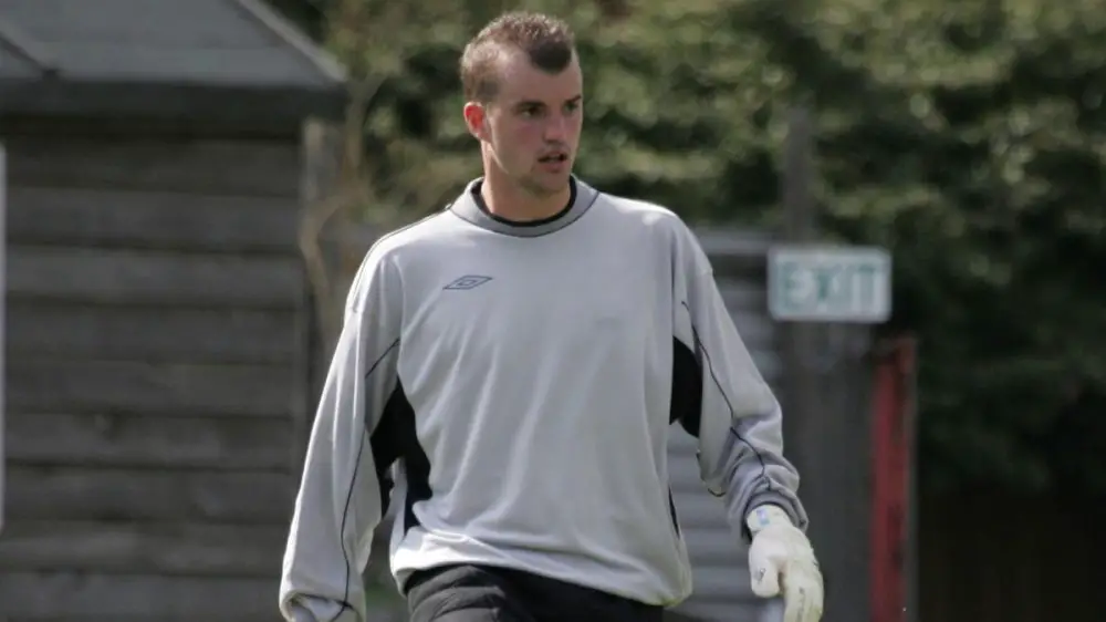 Paul McCarthy in goal for Bracknell Town at Larges Lane.