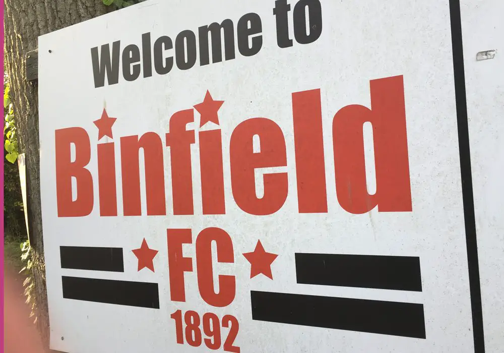 Welcome to Binfield FC sign.