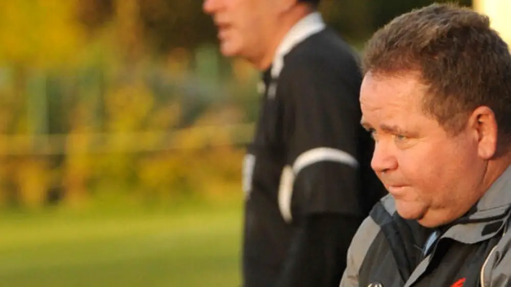 Wokingham & Emmbrook FC manager Clive McNelly. Photo: Mark Pugh.